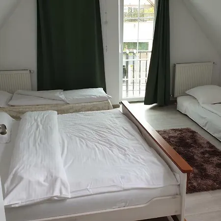 Apartment Schiller 3-2